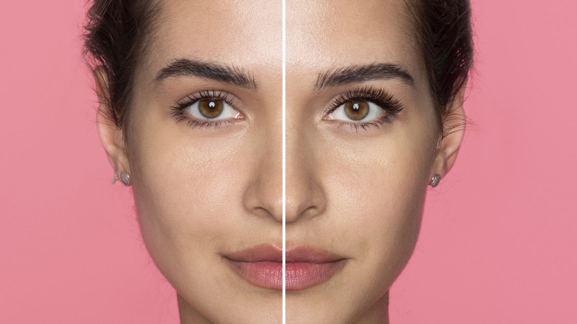 front-view-smiley-woman-with-eyelashes-extension