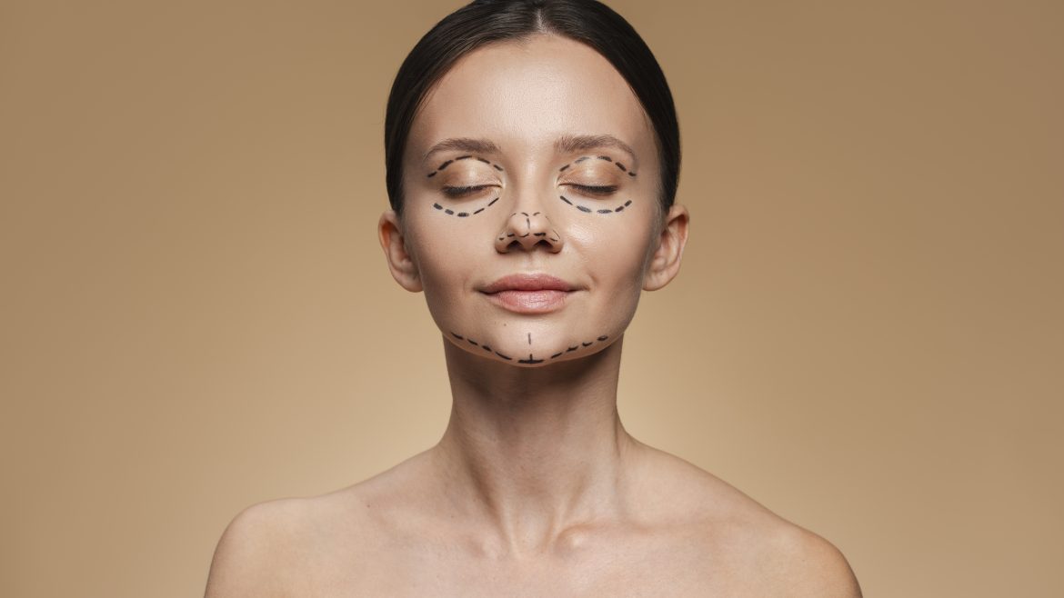 portrait-woman-with-dysmorphia(1)